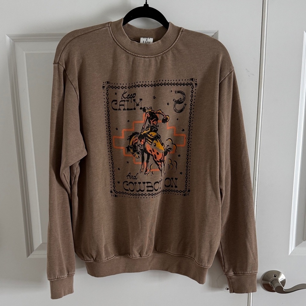NWOT HRT & LUV Taupe Keep Calm & Cowboy On Sweatshirt - Picture 3 of 7